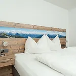 Berggeist 3* Ζόλντεν